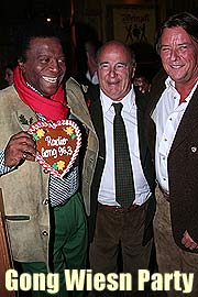 Roberto Blanco, Zeltchef Roland Kuffler, Radio Gong Boss Georg Dingler (Foto: Martin Schmitz)